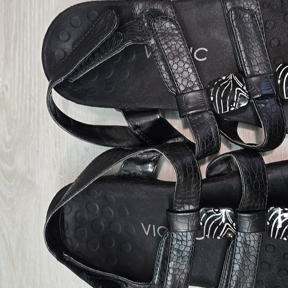 Vionic Women Amber Leather Sandals shoes flats sz 8 - Picture 6 of 12